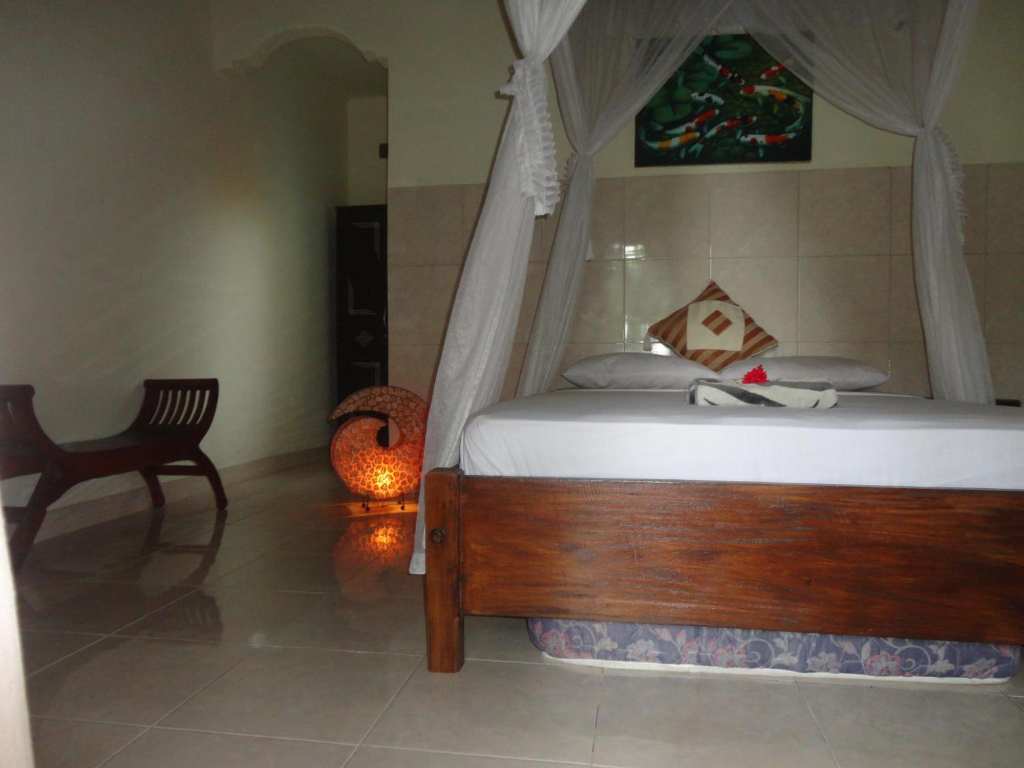 Rumahku Homestay อาเม็ด ภายนอก รูปภาพ